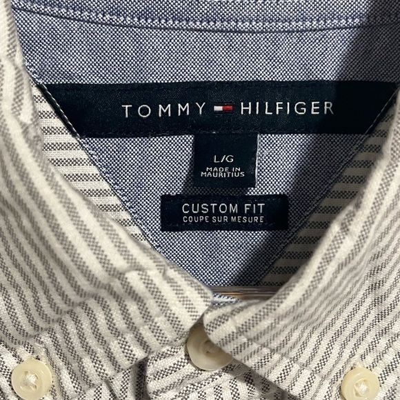 Tommy Hilfiger Mens Gray And White Pin Striped Long Sleeve Button Down Shirt, Lg - Picture 3 of 6